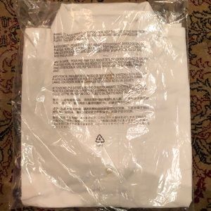 NWT Men’s Gap white button down shirt